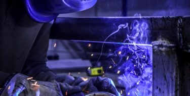 welder welding frame